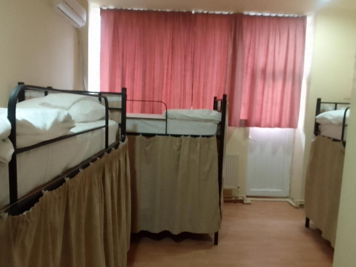 Wine Hostel Тбілісі Екстер'єр фото